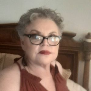 Meet your Posher, Myrna